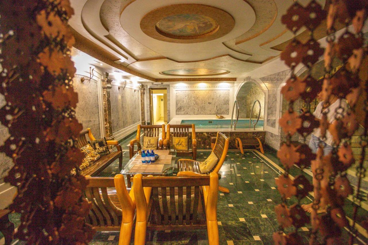 חארקיב Hotel "Mandarin Clubhouse" מראה חיצוני תמונה